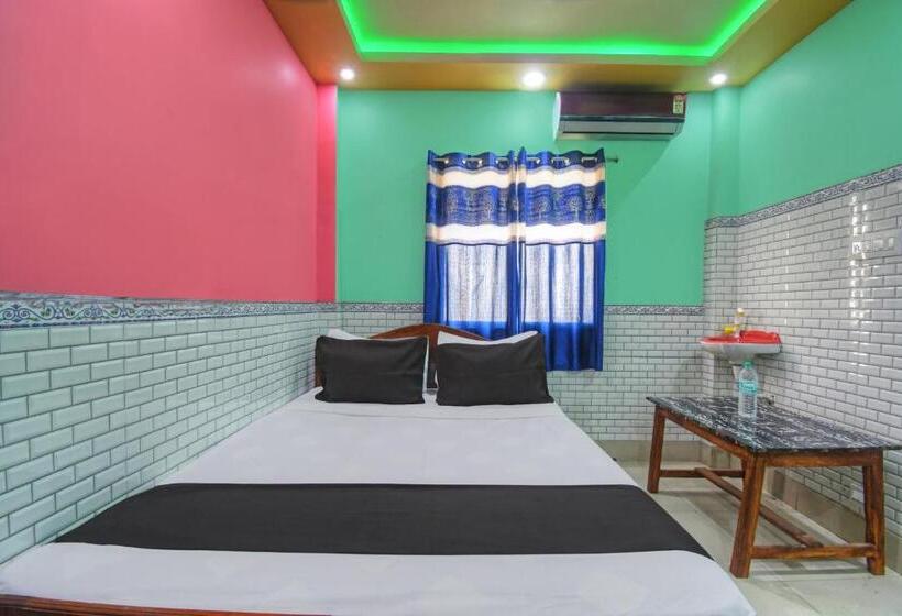 בית מלון כפרי Oyo Yuvraj Lodge And