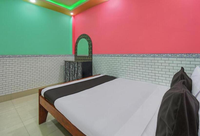 בית מלון כפרי Oyo Yuvraj Lodge And