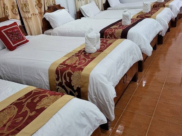 هتل Vangvieng Sisavang Mountain View