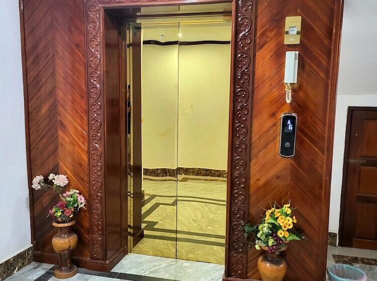 هتل Vangvieng Sisavang Mountain View