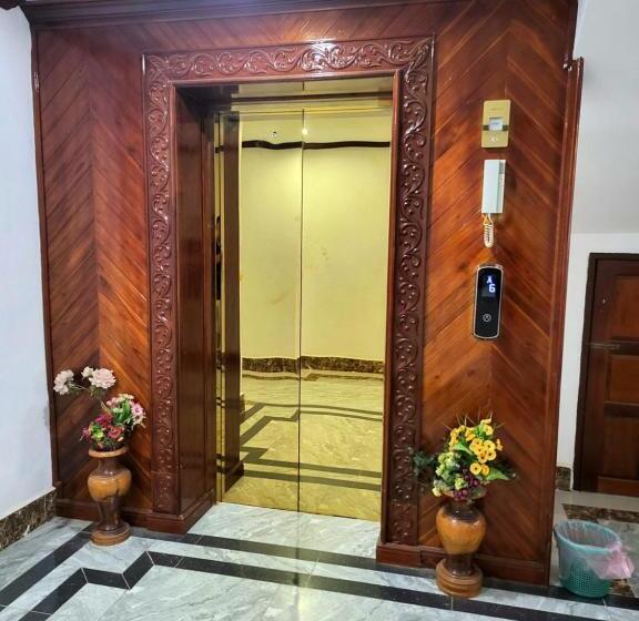 هتل Vangvieng Sisavang Mountain View