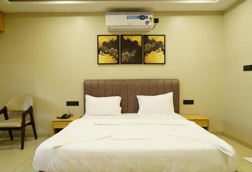 Отель Vindhyachal Resort