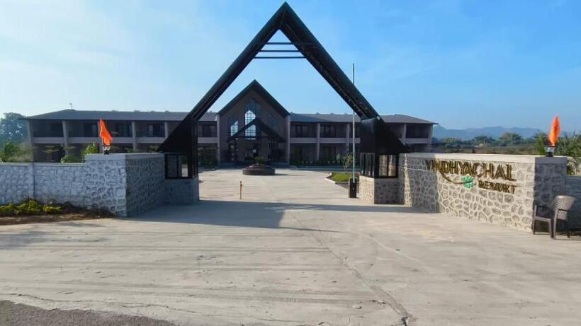 Отель Vindhyachal Resort