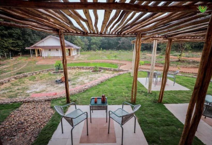 Отель Wild Kasarwadi