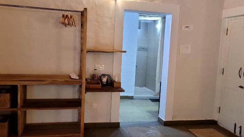 Отель Wild Kasarwadi