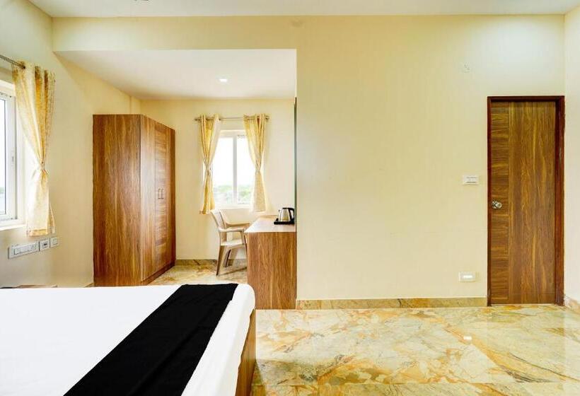 פנסיון Super Hotel O Sriperambadhur Formerly Radha Residency