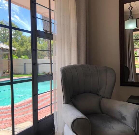 펜션 Serene Guesthouse