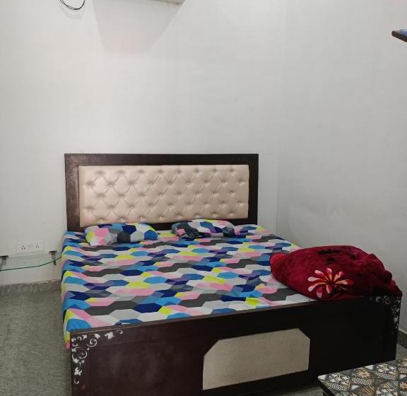 Пансион Shri Radhe Shyam Sadan
