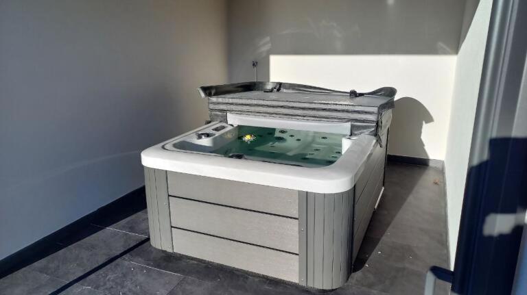 مبيت وإفطار Chambres D Hôtes Les Hirondelles