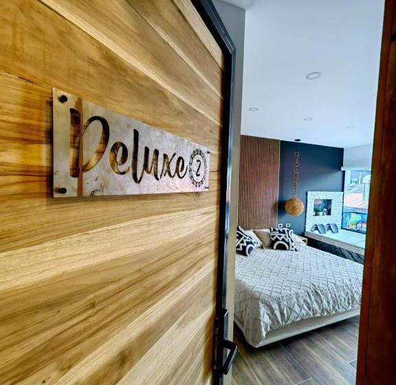 هتل Habitacion Deluxe 2 Con Jacuzzi A 20 Mt Del Parque