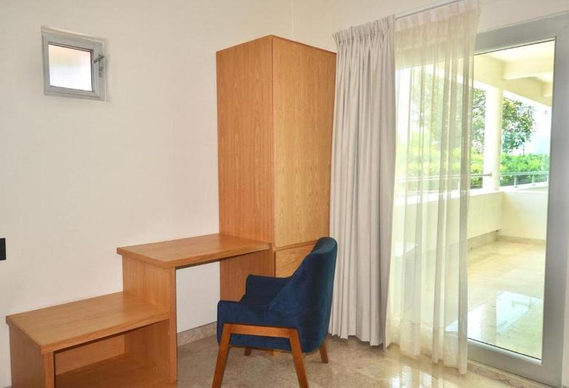 هتل Plaza Rioverde