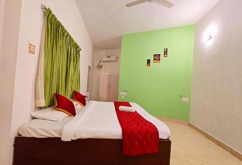 هتل The Sea Walk Beachside Serinity