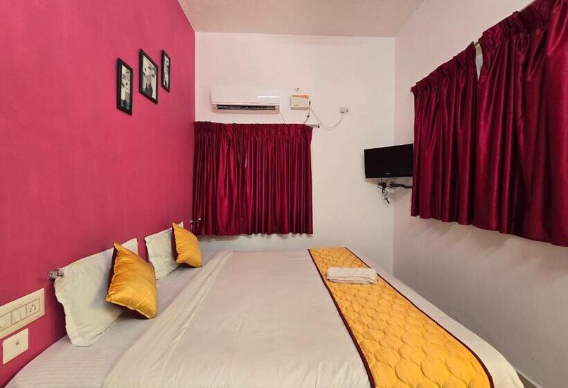 هتل The Sea Walk Beachside Serinity