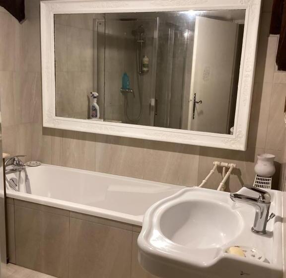 펜션 Chambres Hôtes Avec Piscine