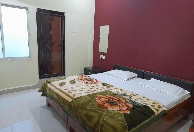 פנסיון Gajanan Guest House