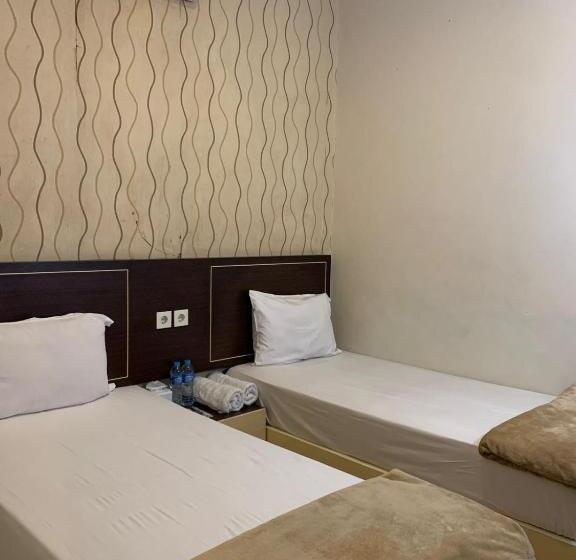 پانسیون Luna Guest House