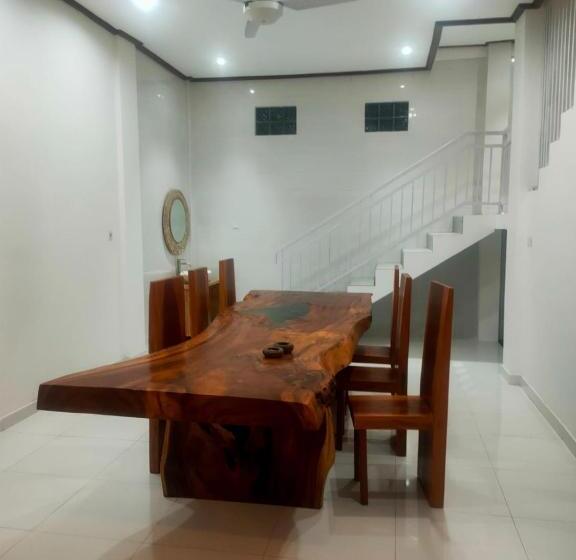민박 Gandhi Guest House
