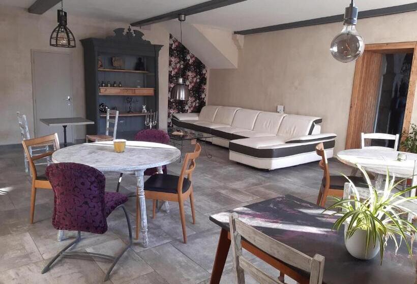 住宿加早餐  Manoir Saint Pardoux 63680