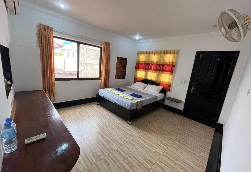 Errol S Homestay And Hostel