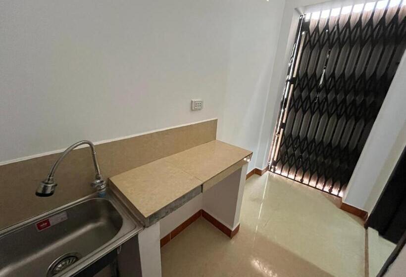 Errol S Homestay And Hostel