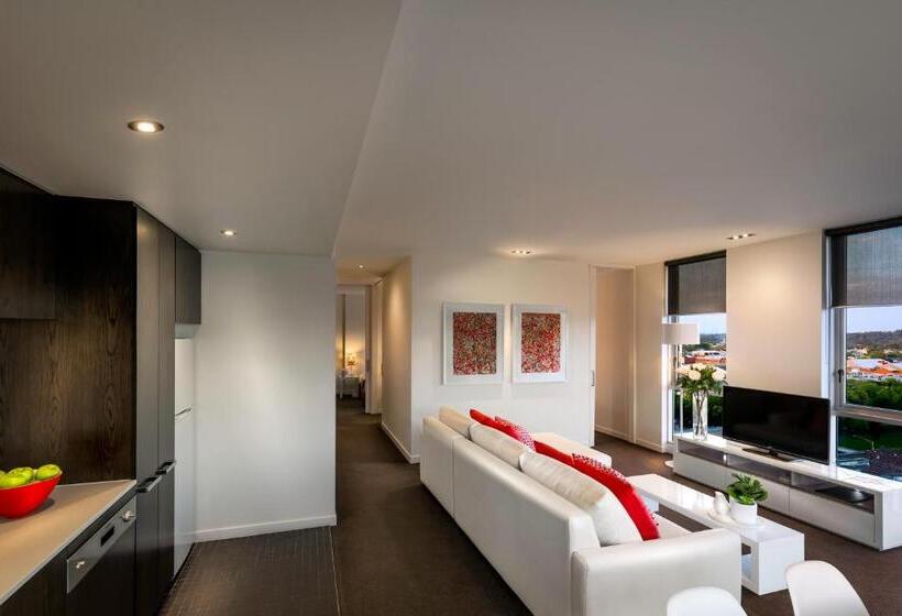Adele Apartment Hotel East Melbourne
