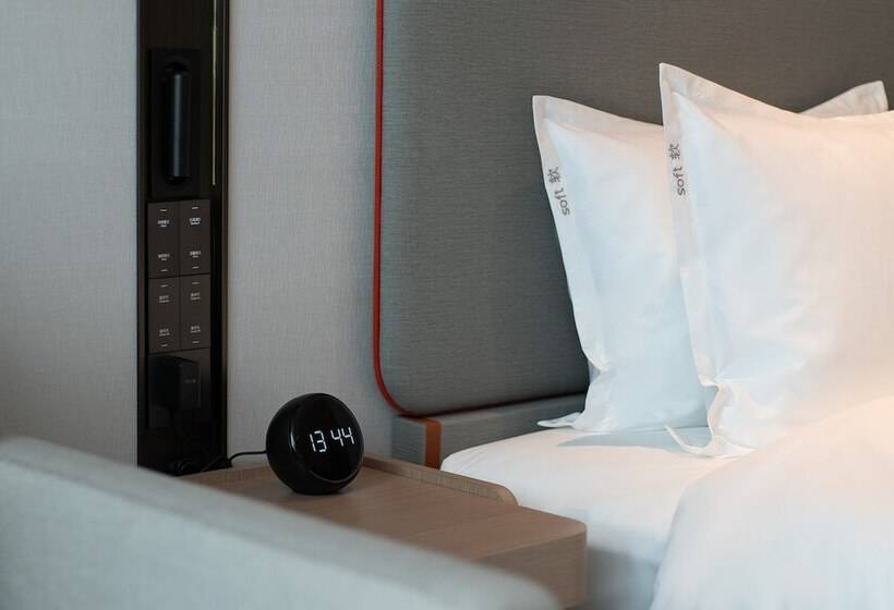 فندق Holiday Inn Express Bazhong Center, An Ihg