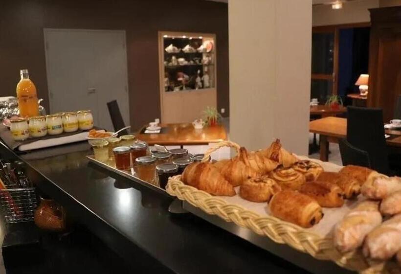 فندق L Auberge Du Rhone