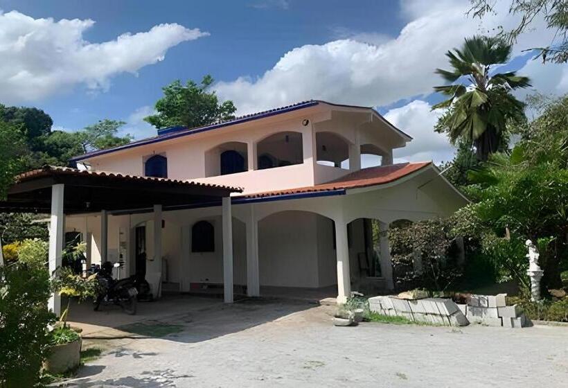 Отель Sítio Com Piscina Em Aldeia