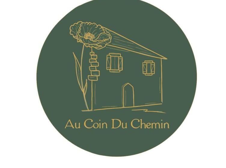 بنسيون Au Coin Du Chemin