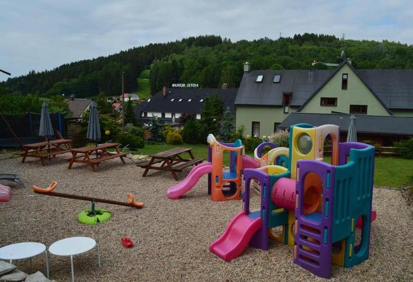 پانسیون Dům Alois   Penzion Pro Děti A Jejich Rodiče