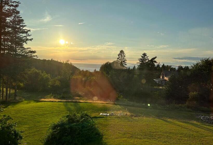 بنسيون Tides Inn Guest Suites