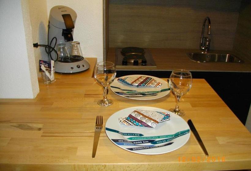 Appart Hotel Residella House Room & Kitchen Avignon Le Pontet