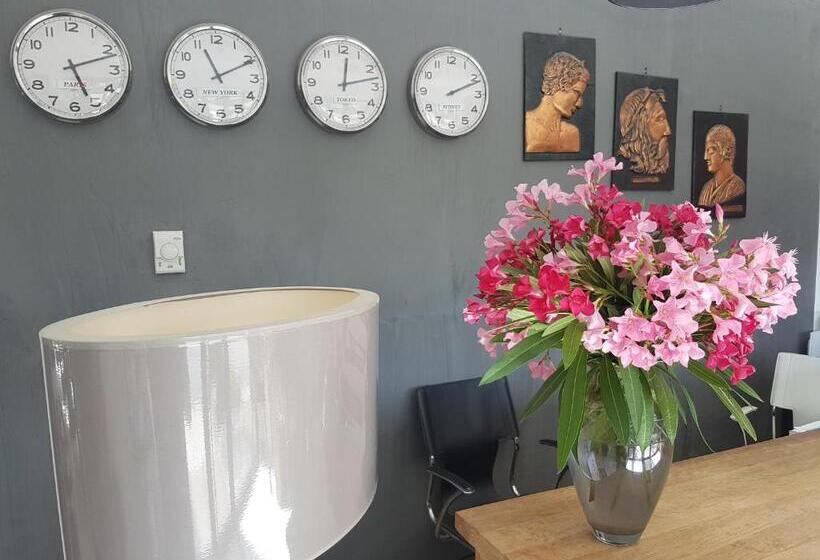 Appart Hotel Residella House Room & Kitchen Avignon Le Pontet