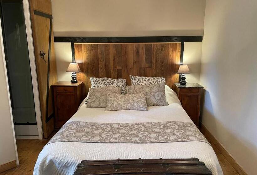 민박 Chambres D’hôte Manoir De Kerliviry