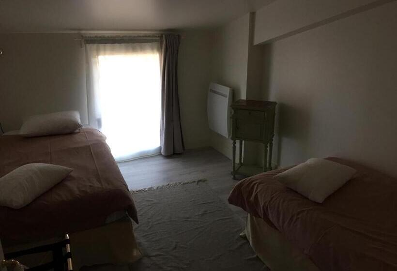 مبيت وإفطار Domaine En Castanet