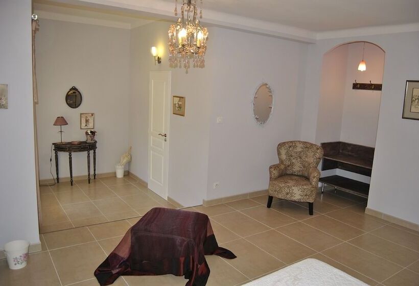 مبيت وإفطار La Maison De La Cigale