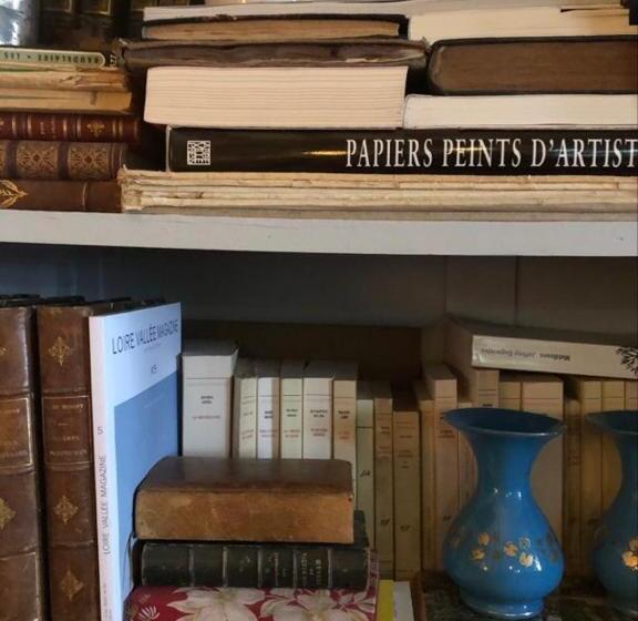 ベッドアンドブレックファースト Maison D'hôtes Les Volets Verts Et Sa Brocante