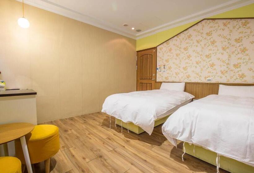 تختخواب و صبحانه N. Castle