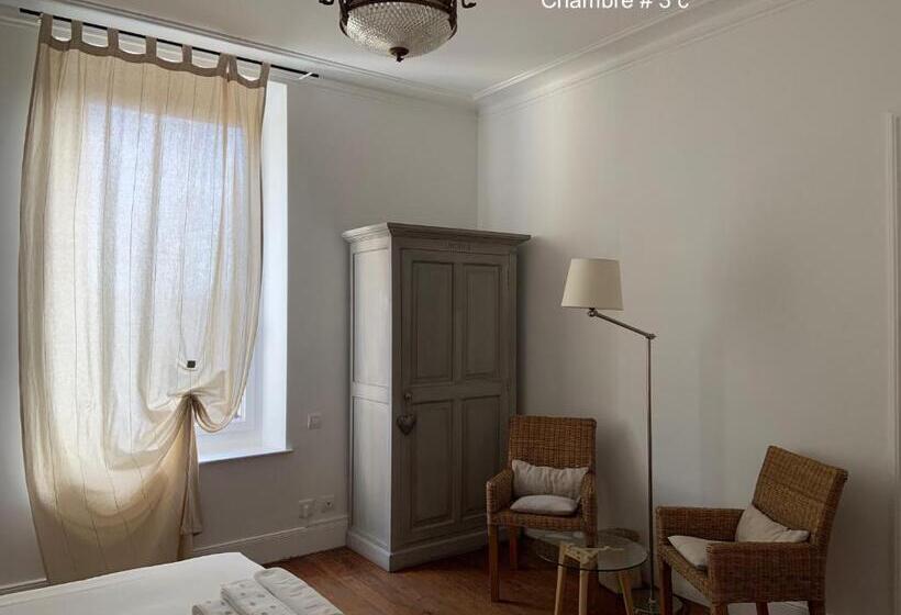 Bed and Breakfast Un Nid En Camargue