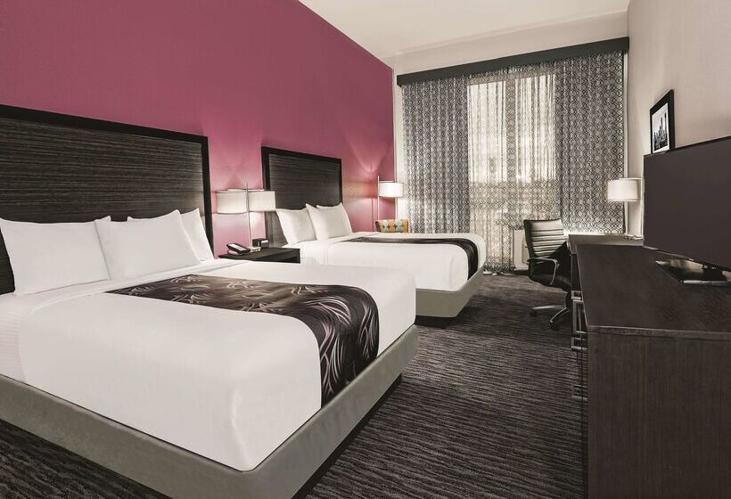 Отель La Quinta By Wyndham Dallas Grand Prairie North