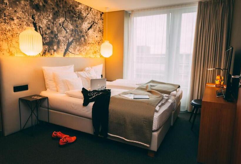 Me And All Hotel Dusseldorf, By Hyatt