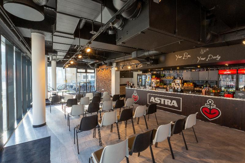 Me And All Hotel Dusseldorf, By Hyatt