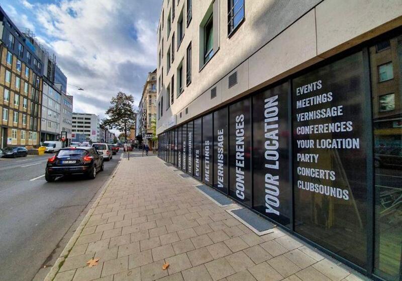 Me And All Hotel Dusseldorf, By Hyatt