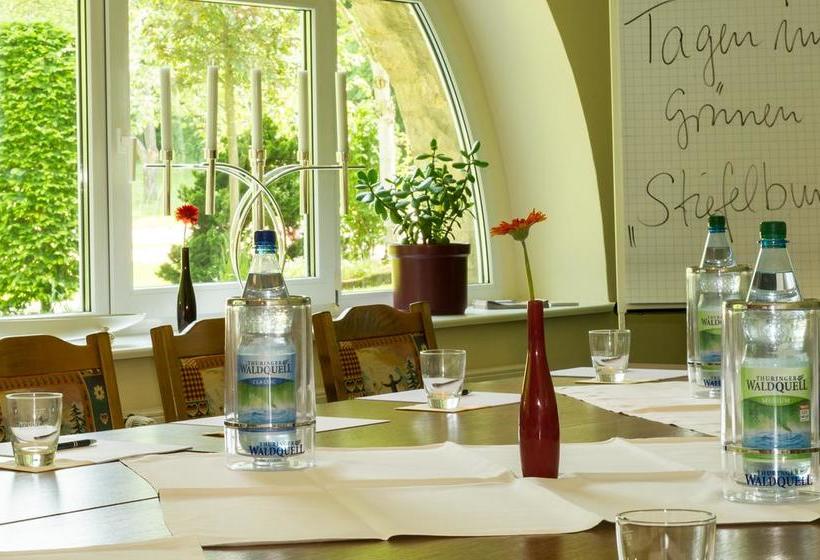 ホテル Stiefelburg Der Berghof