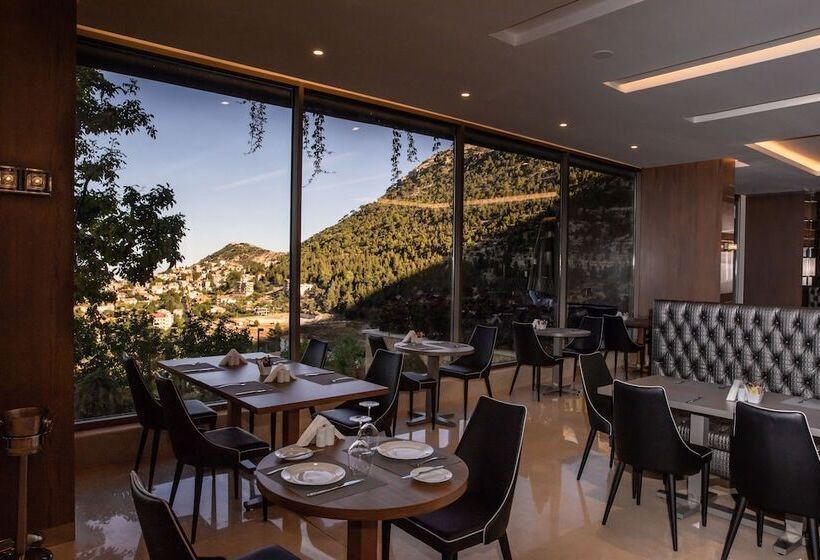 Mist Hotel & Spa
