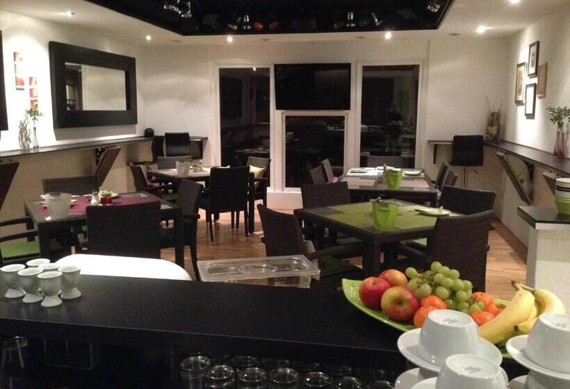 Wohnraum Hotel & Gästehaus