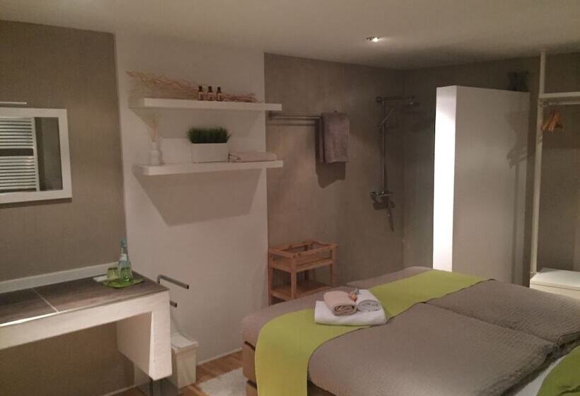 Wohnraum Hotel & Gästehaus