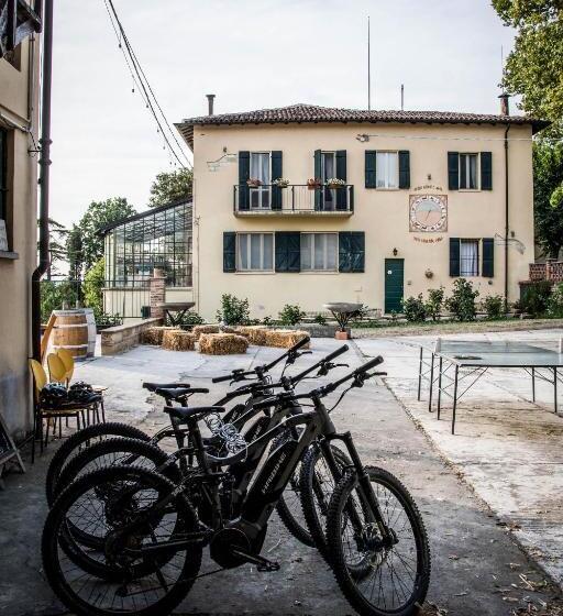 مبيت وإفطار Tenuta San Rocco