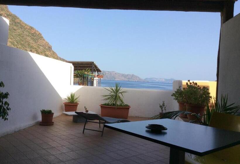 בית מלון כפרי Albergo Seaside