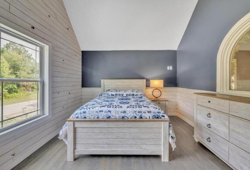 Отель Country Solitude Close To The Beach Farmhouse